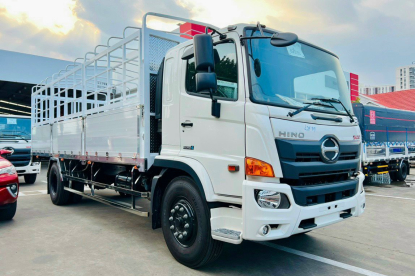 XE TẢI HINO FG8JT7A 8 TẤN 8M THÙNG MUI BẠT